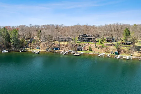 $1,100,000 | 1312 186th Street, St. Croix Falls, WI 54024