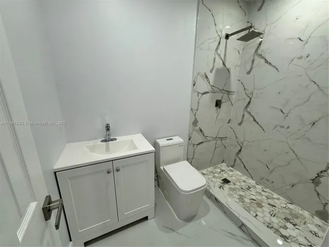 $375,000 | 1649 Northeast 30th Court, Pompano Beach, FL 33064