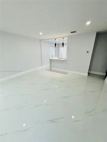 $375,000 | 1649 Northeast 30th Court, Pompano Beach, FL 33064