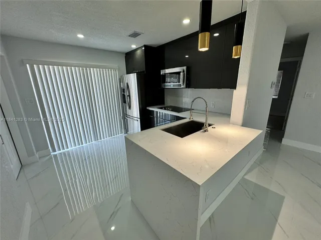 $375,000 | 1649 Northeast 30th Court, Pompano Beach, FL 33064