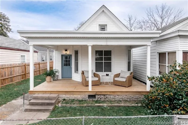 $219,900 | 336 East 16th Street, New Albany, IN 47150