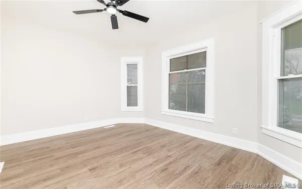 $219,900 | 336 East 16th Street, New Albany, IN 47150