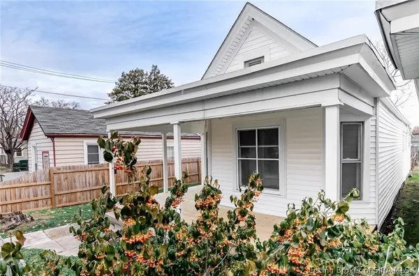 $219,900 | 336 East 16th Street, New Albany, IN 47150