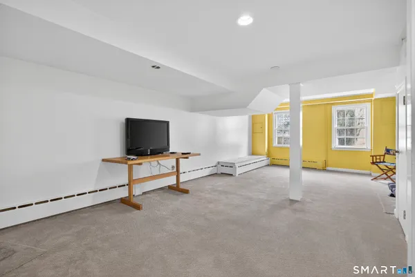 $615,000 | 19 Green Acres Drive, Madison, CT 06443