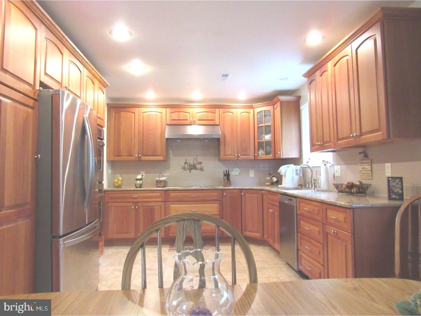 237 Tomstock Road Norristown, PA 19403 - Photo 5 of 25 Kitchen