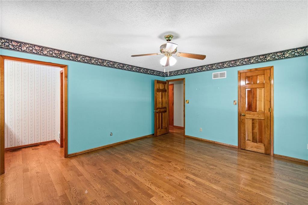 715 Lark Street Raymore, MO 64083 - Photo 18 of 36