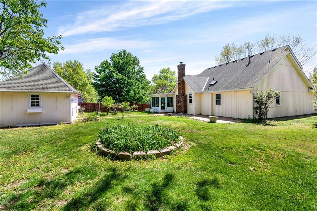 715 Lark Street Raymore, MO 64083 - Photo 33 of 36