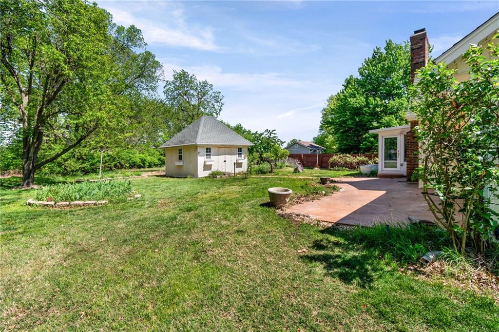 715 Lark Street Raymore, MO 64083 - Photo 34 of 36