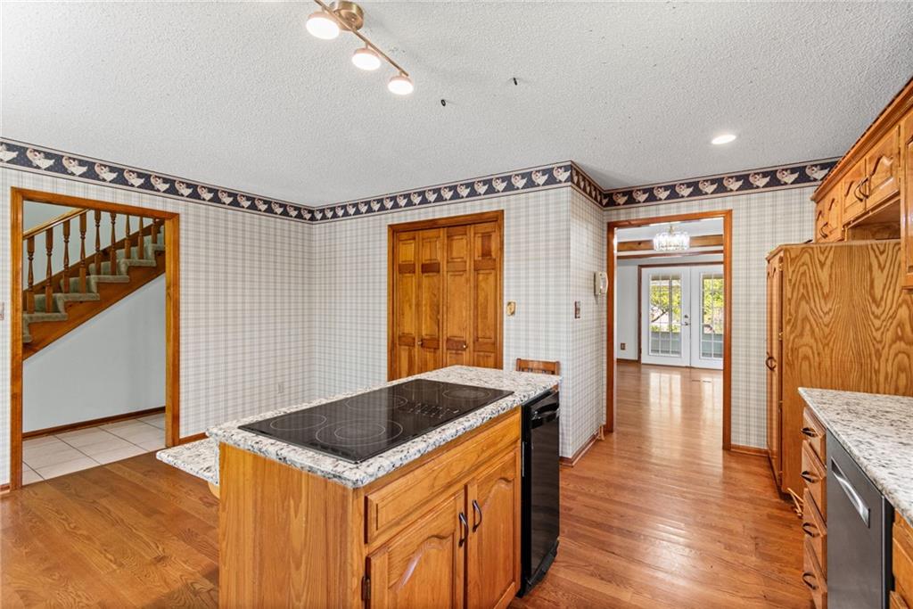 715 Lark Street Raymore, MO 64083 - Photo 7 of 36