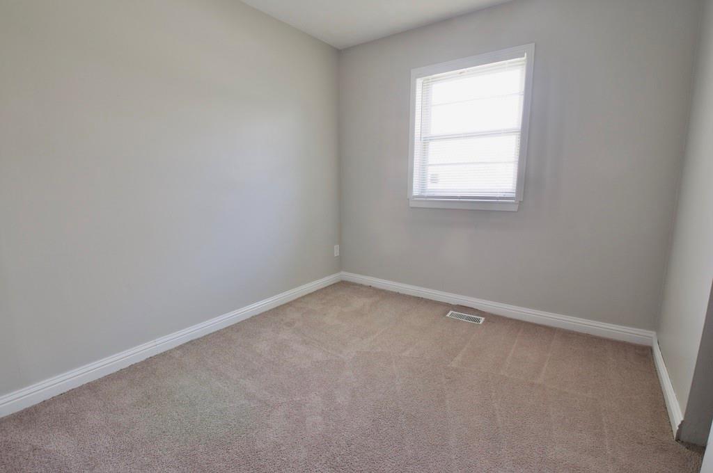 9425 Rochelle Drive Indianapolis, IN 46235 - Photo 14 of 21