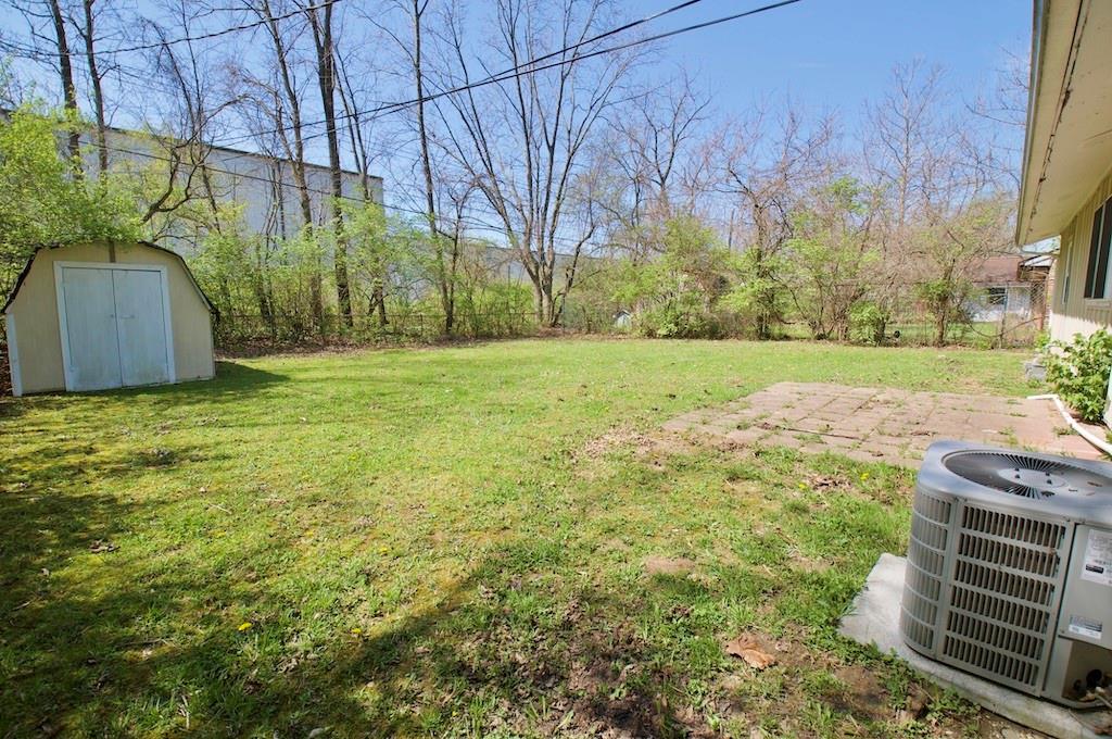 9425 Rochelle Drive Indianapolis, IN 46235 - Photo 18 of 21