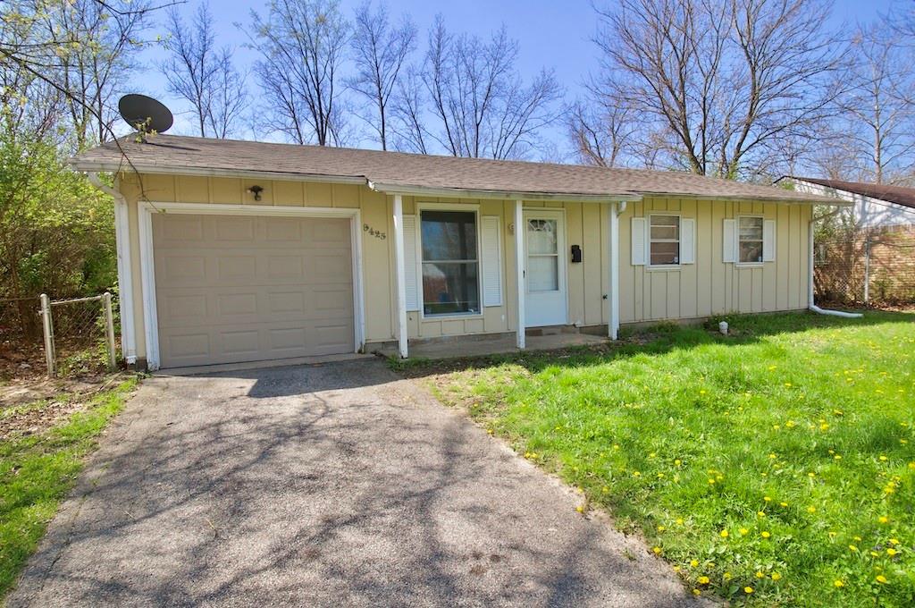9425 Rochelle Drive Indianapolis, IN 46235 - Photo 3 of 21