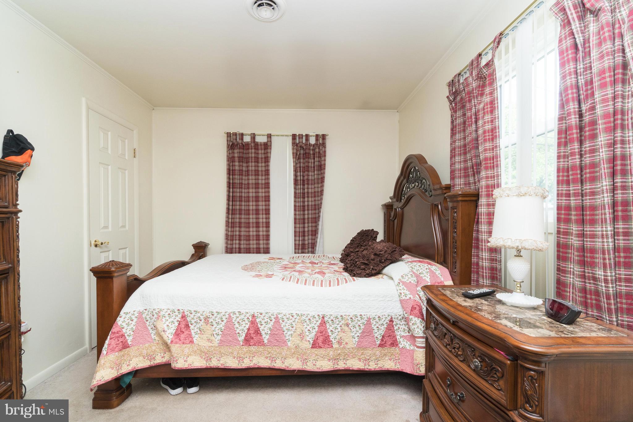 335 Holy Cross Road Baltimore, MD 21225 - Photo 13 of 23 Bedroom