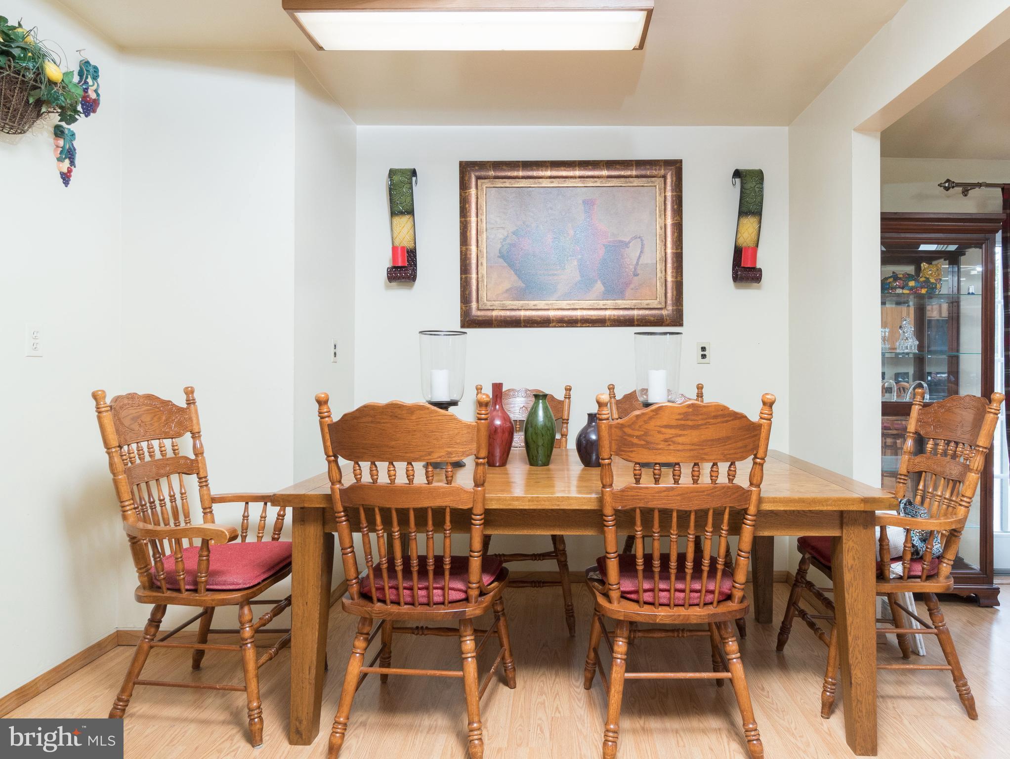 335 Holy Cross Road Baltimore, MD 21225 - Photo 7 of 23 Dining/Kitchen Area