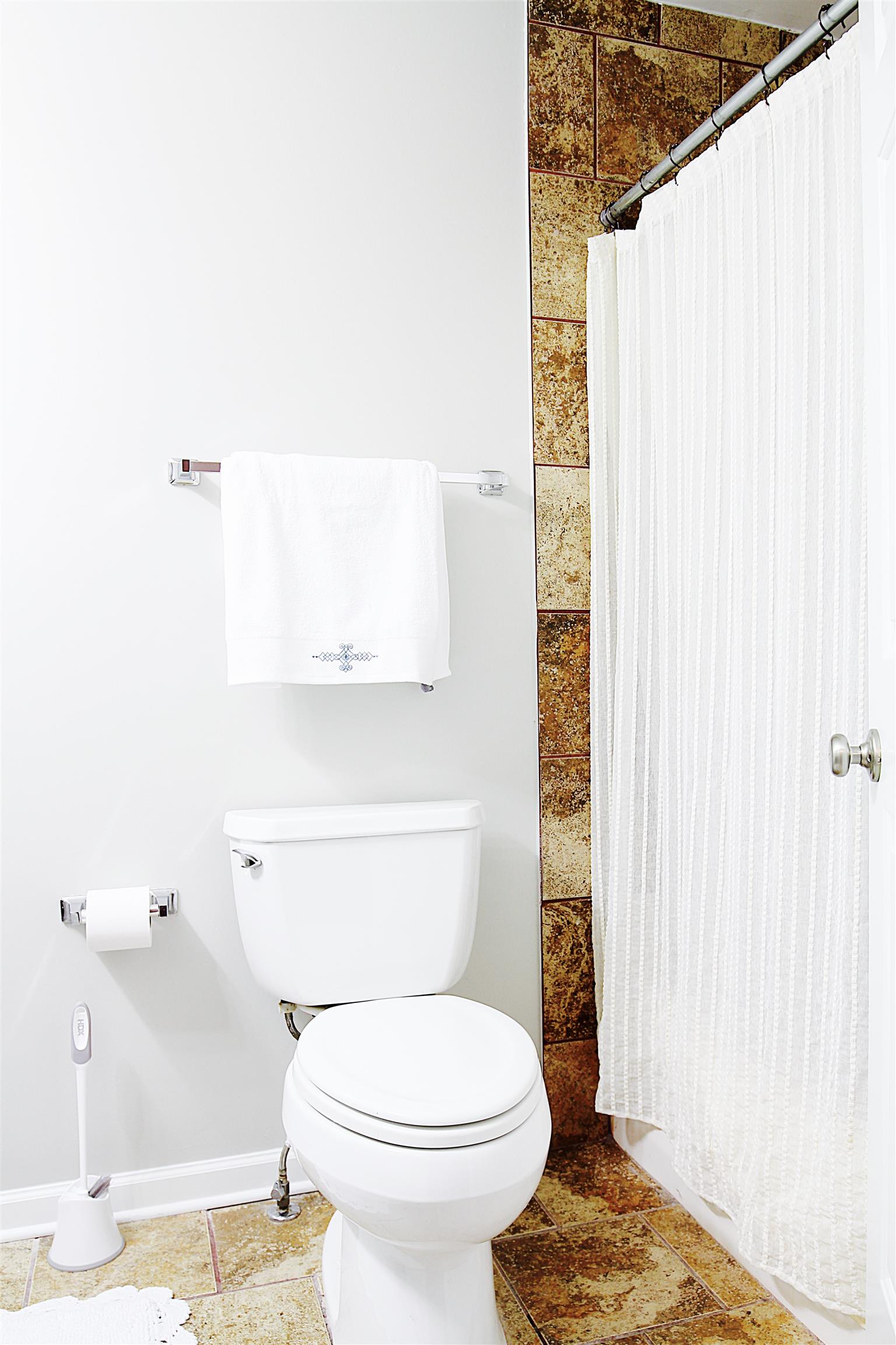 145 Hicks Road Nashville, TN 37221 - Photo 4 of 9 Master Bath