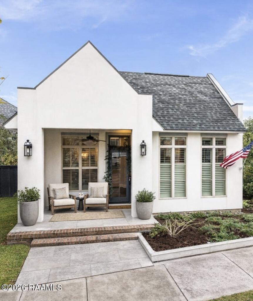 EF949AAC-3BD0-4159-A8A7-615331A671FD