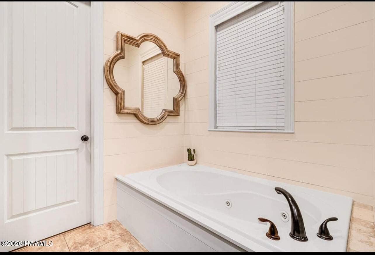 710 Harbor Road Youngsville, LA 70592 - Photo 9 of 20 IMG_4142