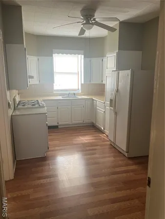 $1,000 | 608 Freeburg Avenue, Belleville, IL 62220