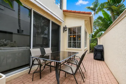 $715,000 | 78 Stoney Drive, Palm Beach Gardens, FL 33410