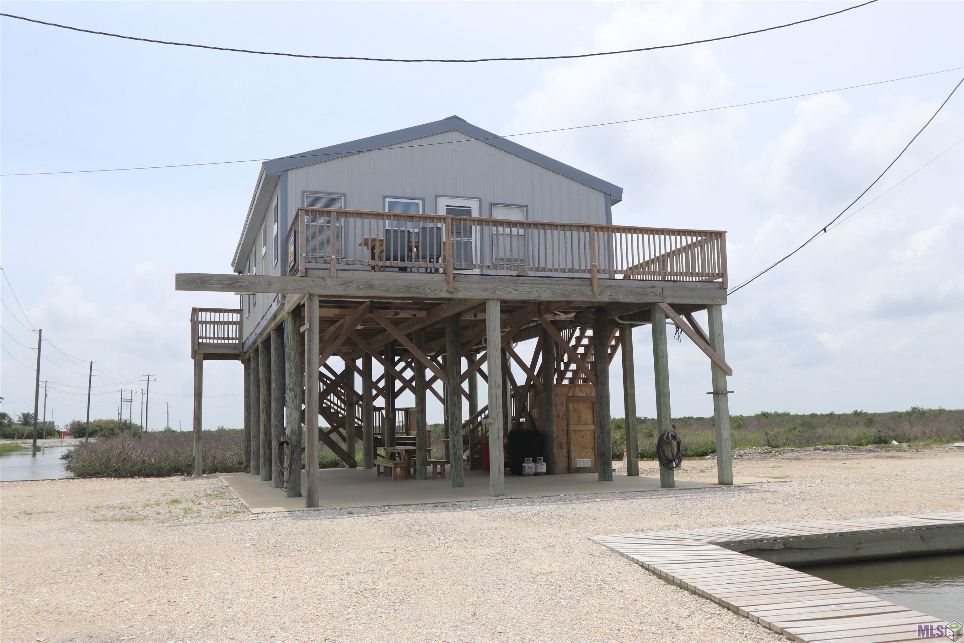 195 Highway 1 Grand Isle, LA 70358 - Photo 3 of 21