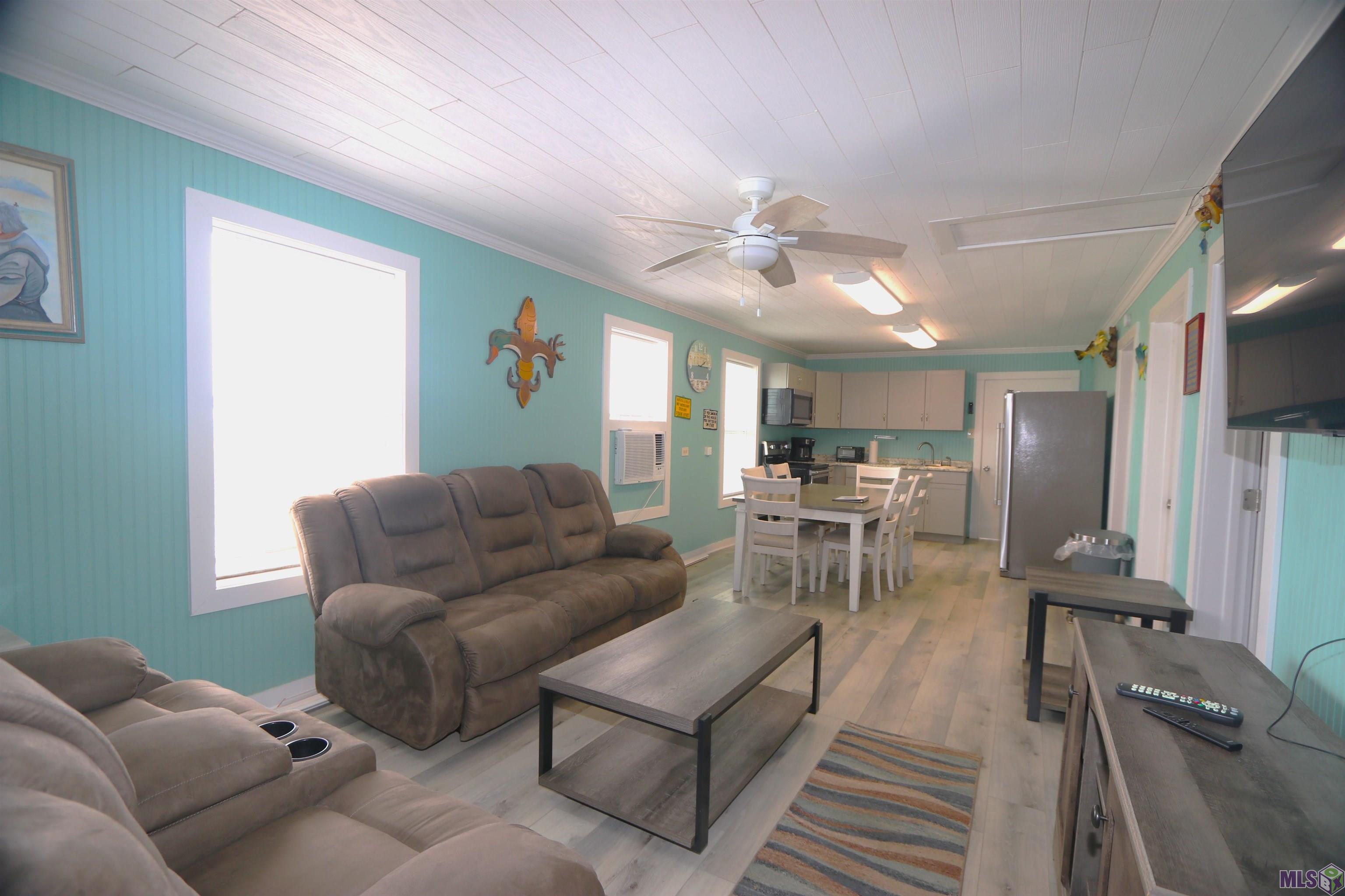 195 Highway 1 Grand Isle, LA 70358 - Photo 8 of 21