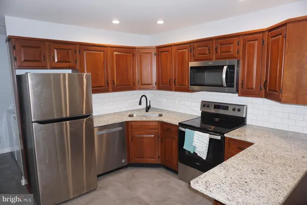 $389,900 | 2615 Longfellow Drive, Wilmington, DE 19808