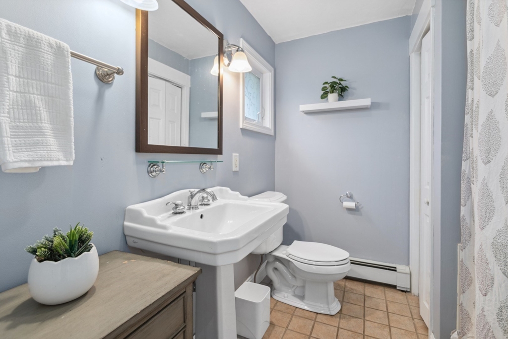 14 Fairview Avenue Reading, MA 01867 - Photo 20 of 40