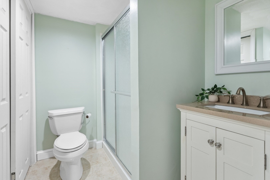 14 Fairview Avenue Reading, MA 01867 - Photo 31 of 40