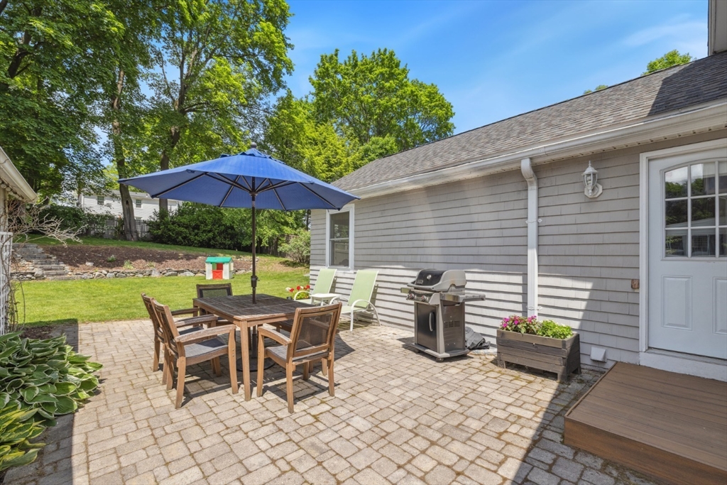 14 Fairview Avenue Reading, MA 01867 - Photo 33 of 40