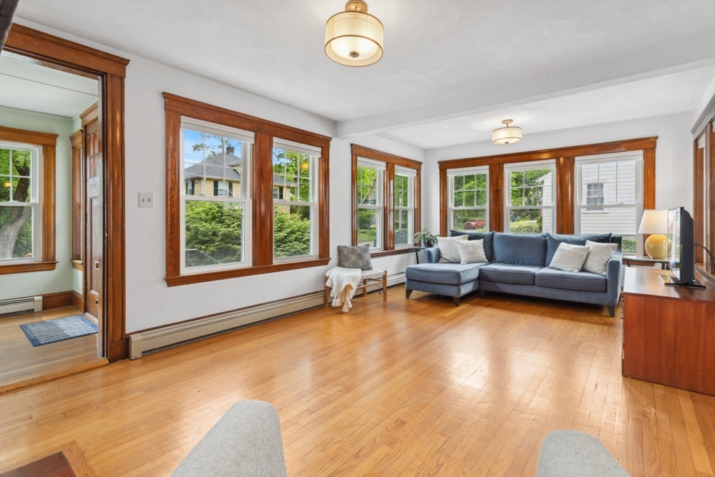 14 Fairview Avenue Reading, MA 01867 - Photo 6 of 40