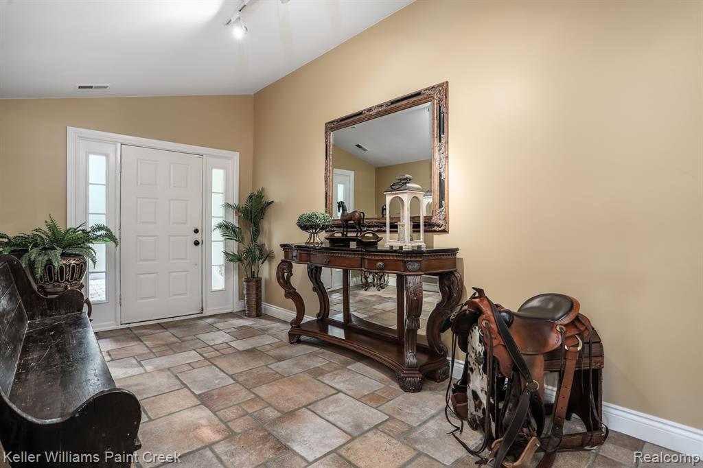 4165 Sheldon Road Rochester, MI 48306 - Photo 9 of 74