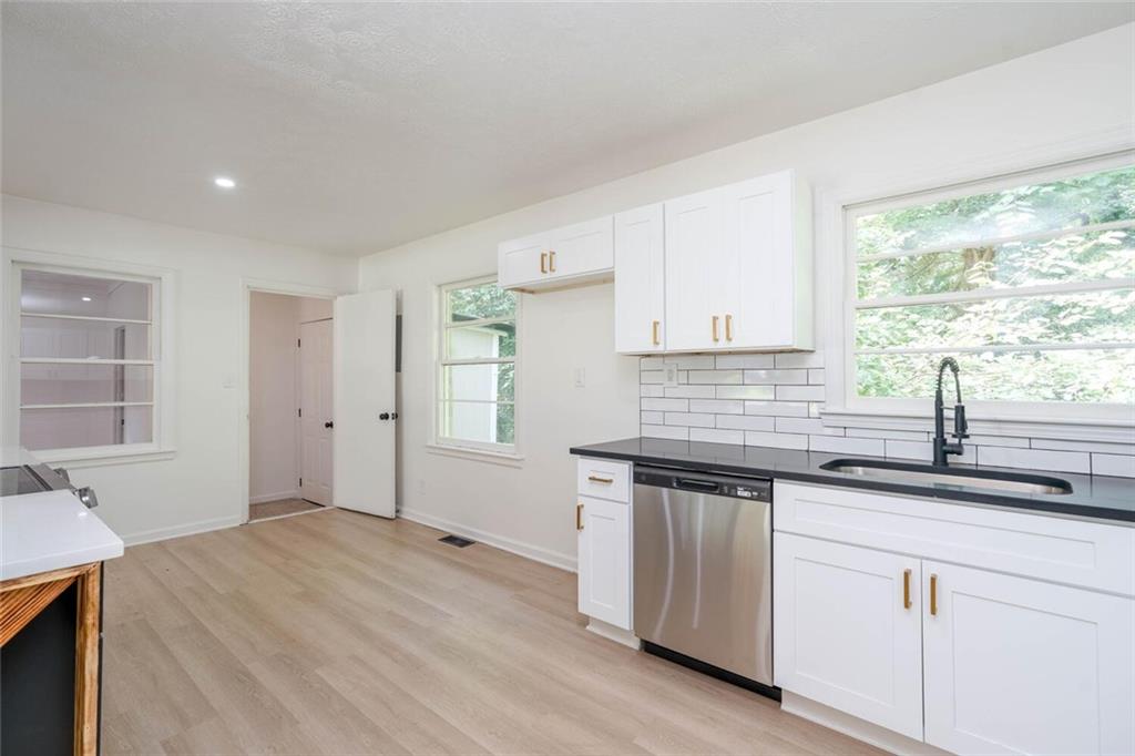 2935 Catalina Drive Decatur, GA 30032 - Photo 14 of 27