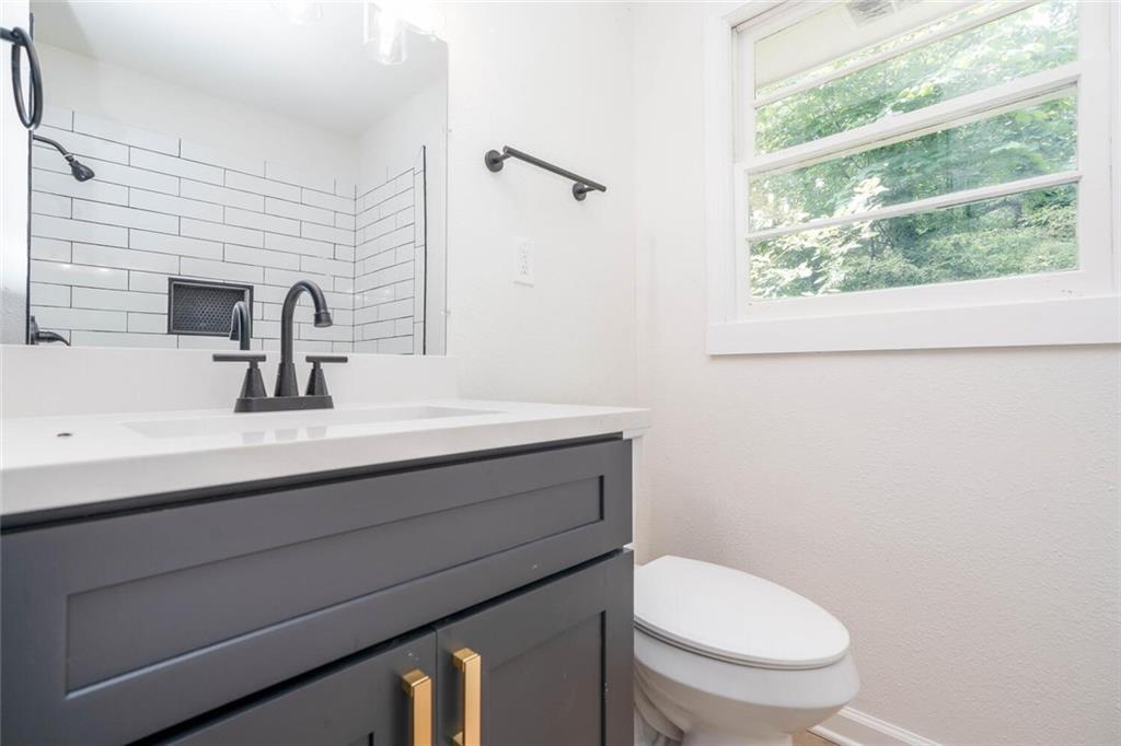 2935 Catalina Drive Decatur, GA 30032 - Photo 15 of 27