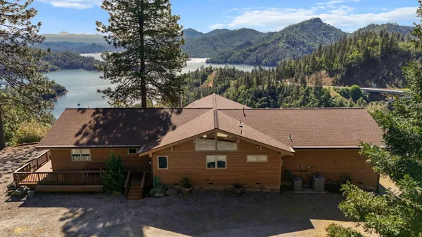 $785,000 | 19991 Northwoods Drive, Lakehead, CA 96051