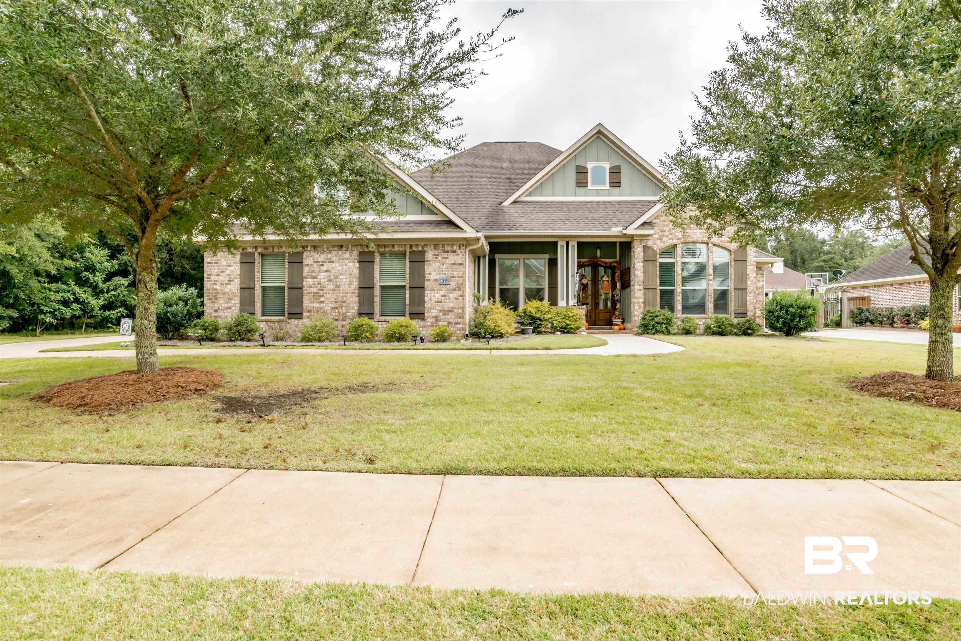 620 Theakston Street Fairhope, AL 36532 - Photo 1 of 40