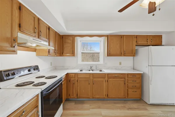$450,000 | 238 Ridge Road, Milton, NY 12547