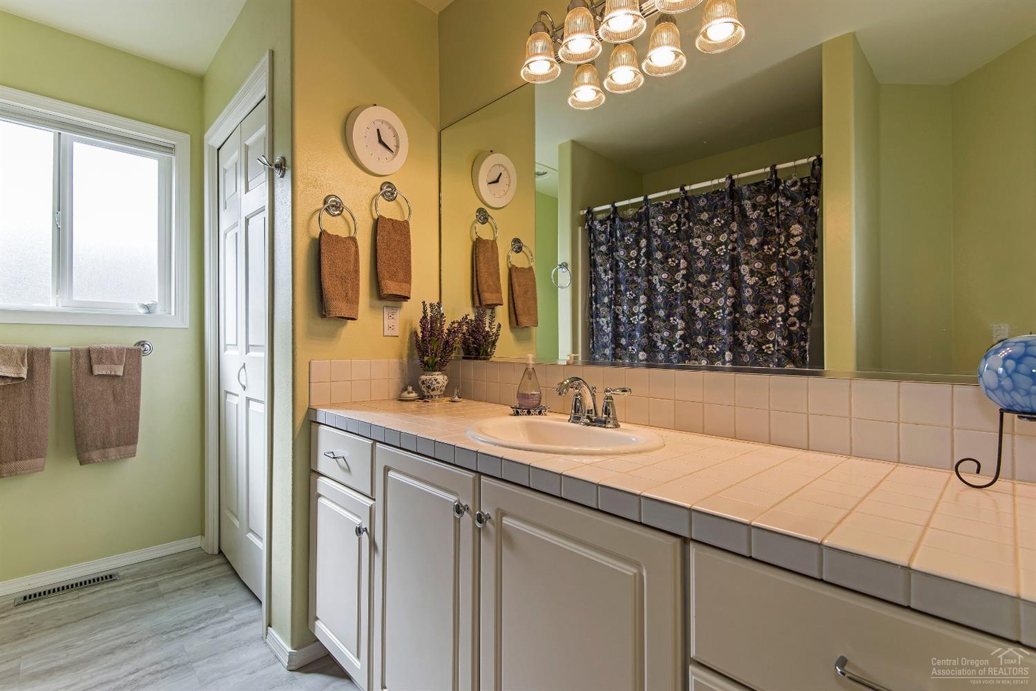 61085 Ladera Road Bend, OR 97702 - Photo 17 of 25 Additional Photo