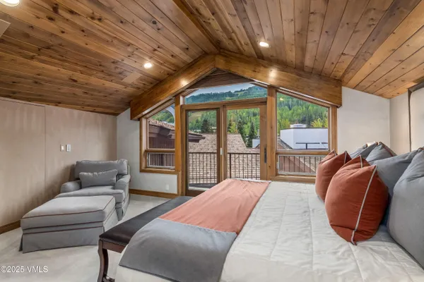 $12,500,000 | 100 East Meadow Drive, Unit 25, Vail, CO 81657