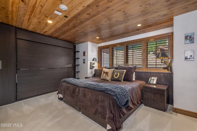$12,500,000 | 100 East Meadow Drive, Unit 25, Vail, CO 81657