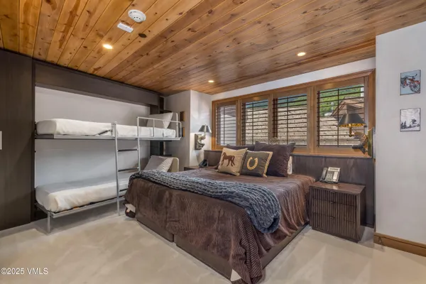 $12,500,000 | 100 East Meadow Drive, Unit 25, Vail, CO 81657