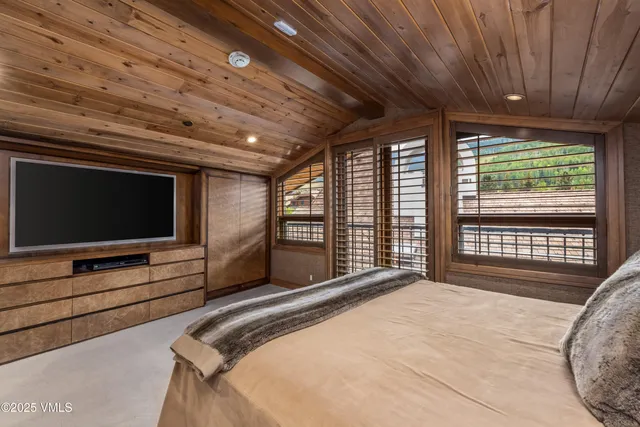 $12,500,000 | 100 East Meadow Drive, Unit 25, Vail, CO 81657