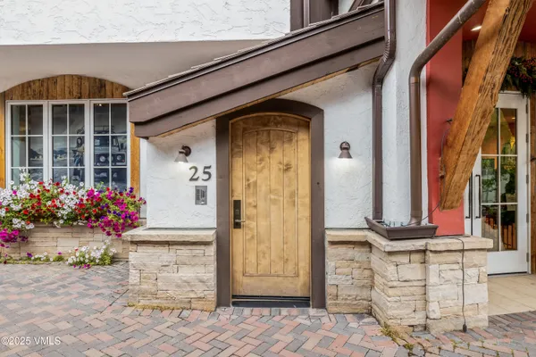 $12,500,000 | 100 East Meadow Drive, Unit 25, Vail, CO 81657