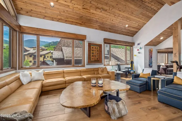 $12,500,000 | 100 East Meadow Drive, Unit 25, Vail, CO 81657
