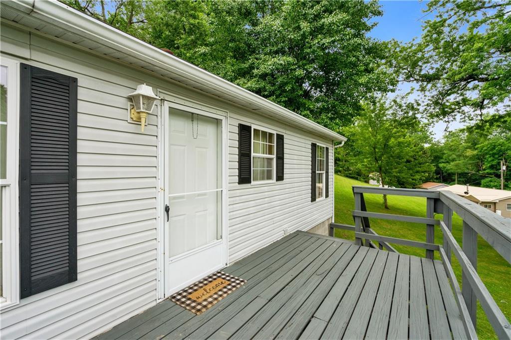 454 Kemp Road New Alexandria, PA 15670 - Photo 3 of 24 Gallery Image 3