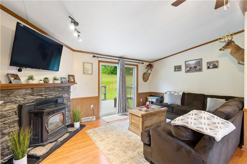 454 Kemp Road New Alexandria, PA 15670 - Photo 4 of 24 Gallery Image 4