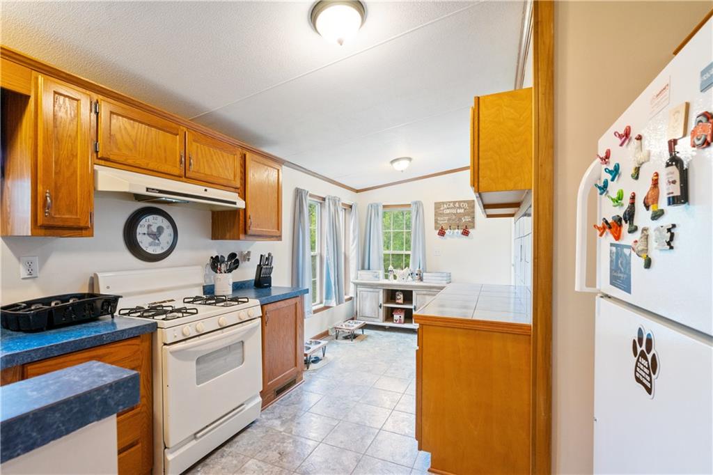 454 Kemp Road New Alexandria, PA 15670 - Photo 8 of 24 Gallery Image 8