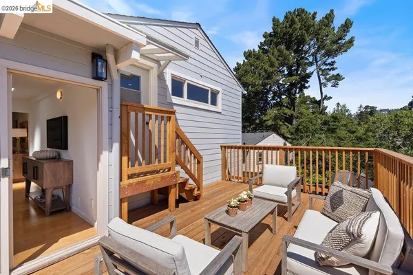 $1,395,000 | 84 Templar Place, Oakland, CA 94618