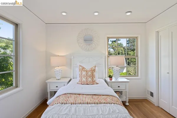 $1,395,000 | 84 Templar Place, Oakland, CA 94618