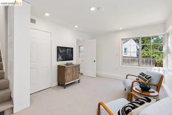 $1,395,000 | 84 Templar Place, Oakland, CA 94618
