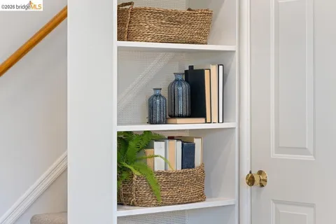 $1,395,000 | 84 Templar Place, Oakland, CA 94618